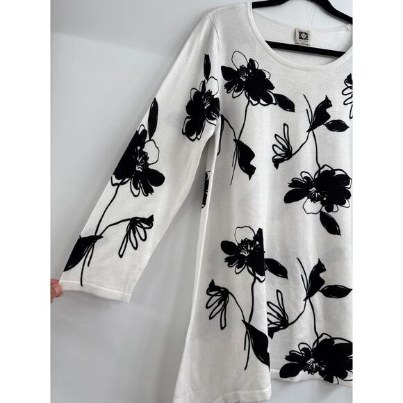 Women’s Sweater Tunic Sz XL White Black Floral Boho Work to weekend Layering - Picture 3 of 9